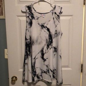 lularoe perfect tank black and white marbled